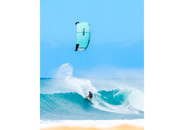 Nouveaux kites de vagues